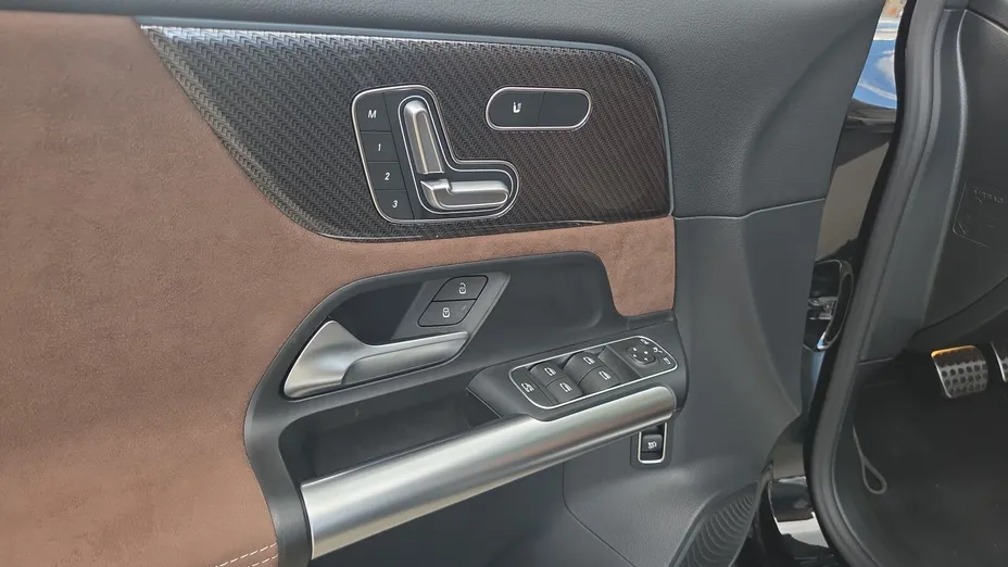 MERCEDES-BENZ GLA GLA 200 mHEV AMG Line 7G-DCT