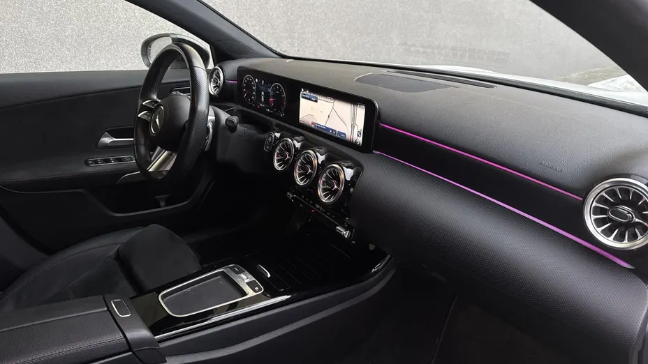 MERCEDES-BENZ A Klasa A 200 AMG Line 7G-DCT