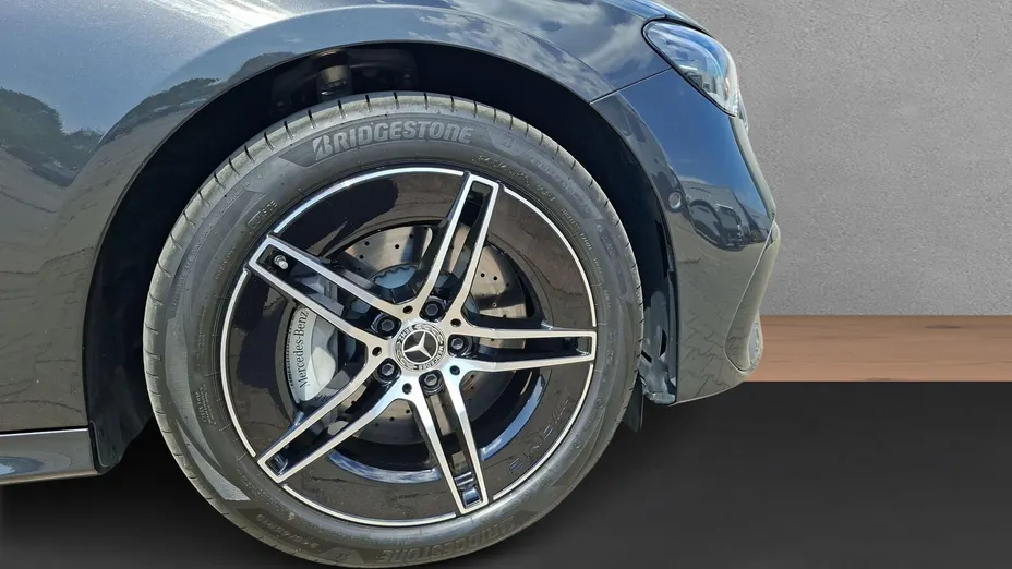MERCEDES-BENZ E Klasa E 300 de PHEV 4-Matic AMG 9G-Tronic