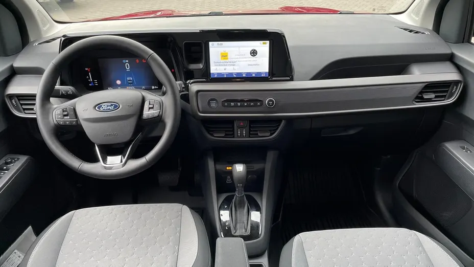 FORD Tourneo Courier Tourneo Courier 1.0 EcoBoost Titanium aut Nowy