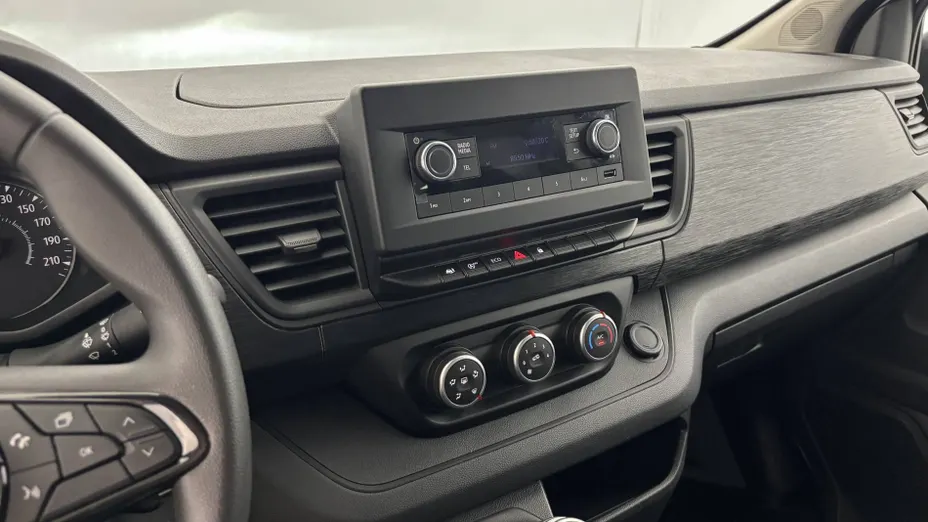 RENAULT Trafic -