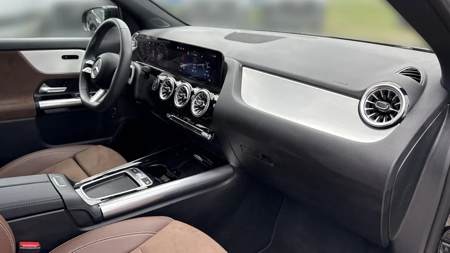 MERCEDES-BENZ GLA GLA 200 mHEV AMG Line 7G-DCT