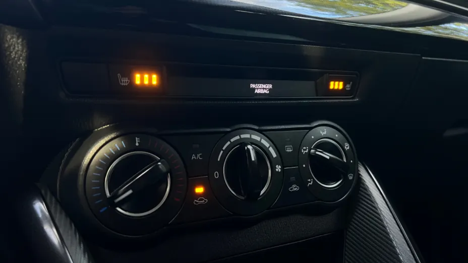 MAZDA 2 2 1.4 CD Active