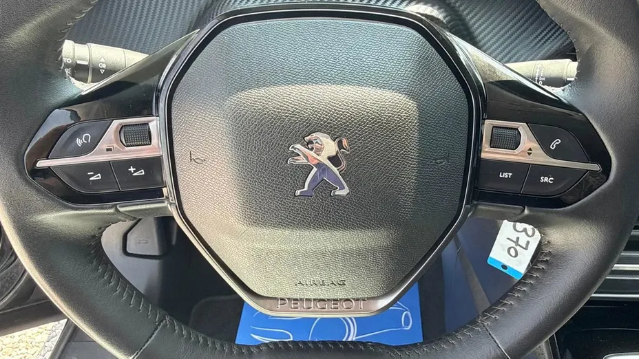 PEUGEOT 2008 -