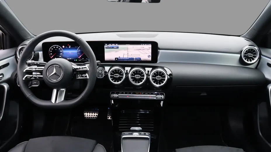 MERCEDES-BENZ A Klasa A 220 4-Matic AMG Line 8G-DCT Nowy