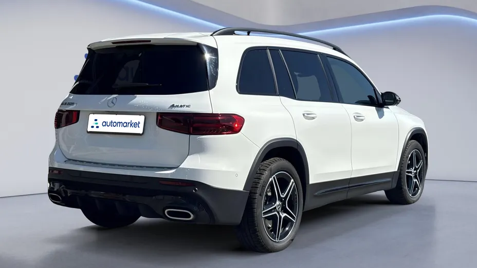 MERCEDES-BENZ GLB GLB 220 d 4-Matic AMG Line 8G-DCT