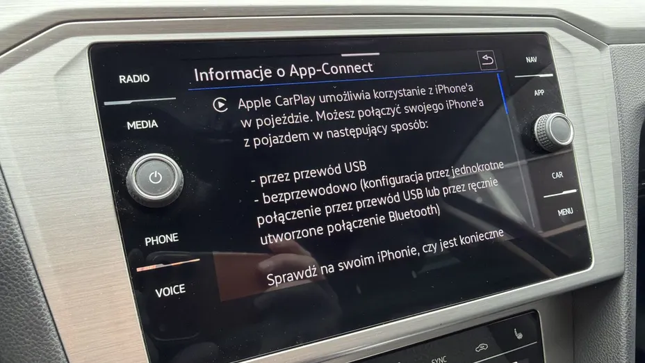 VOLKSWAGEN Passat -