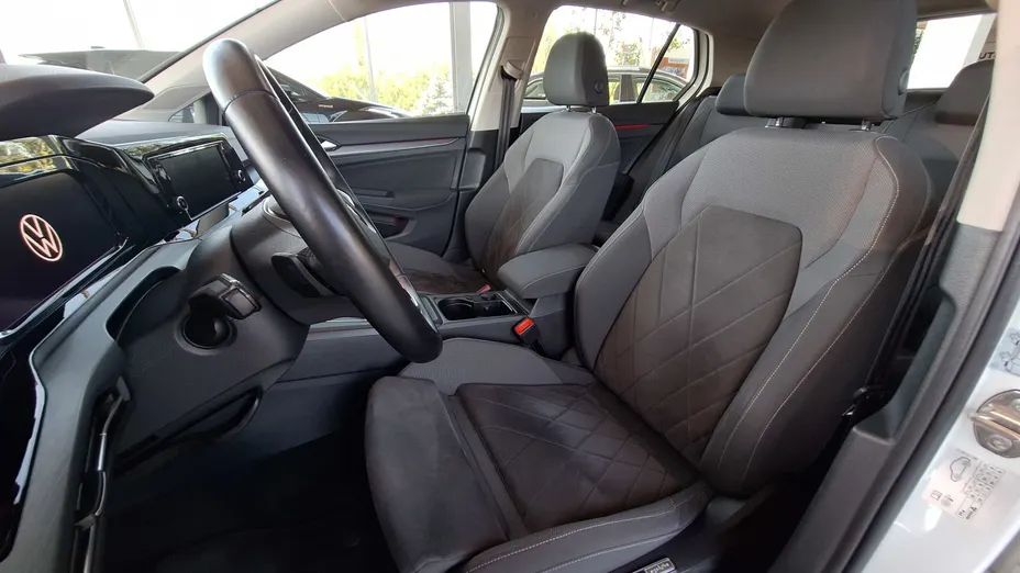 VOLKSWAGEN Golf Golf VIII 1.5 eTSI EVO Style DSG