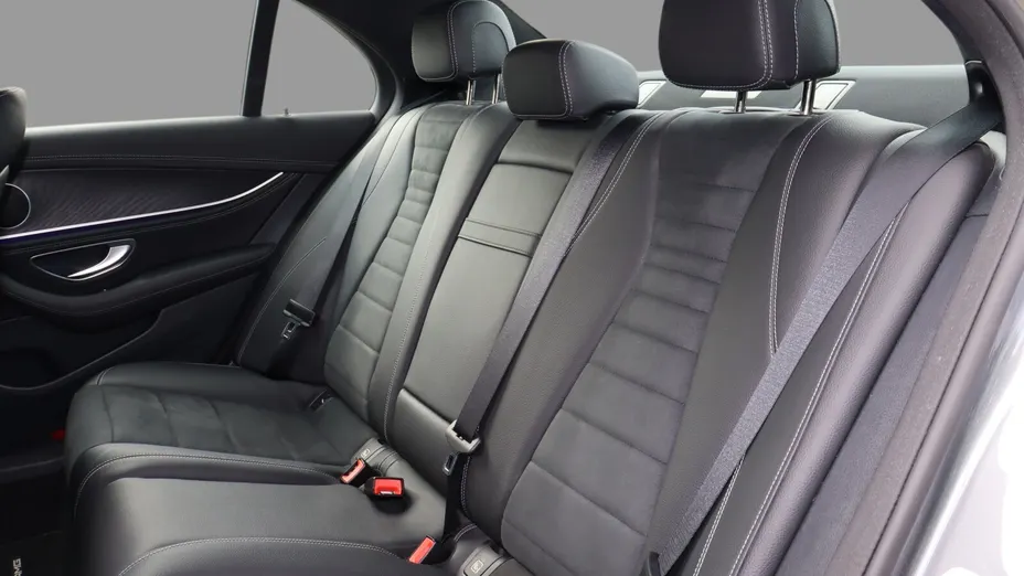 MERCEDES-BENZ E Klasa E 220 d 4-Matic AMG