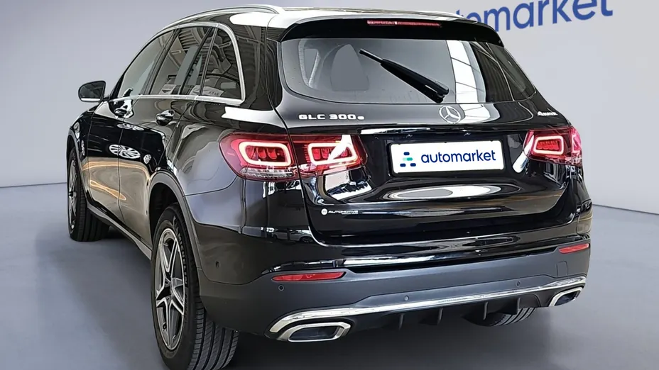 MERCEDES-BENZ GLC GLC 300 e 4-Matic