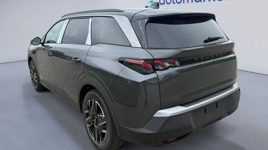 PEUGEOT 5008 5008 1.2 PureTech mHEV GT Exclusive S&S e-DCS6 Nowy