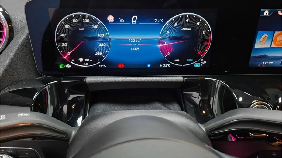 MERCEDES-BENZ GLA GLA 200 mHEV AMG Line 7G-DCT