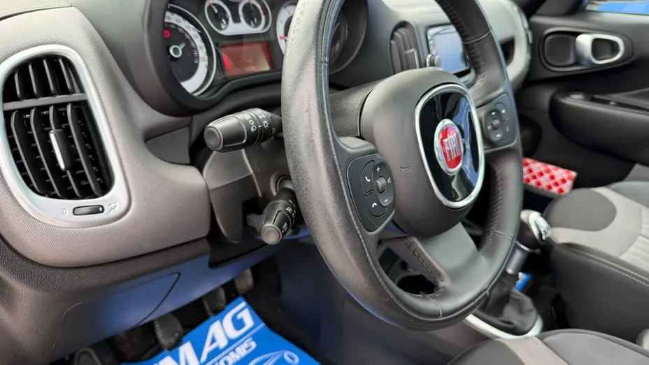 FIAT 500L -