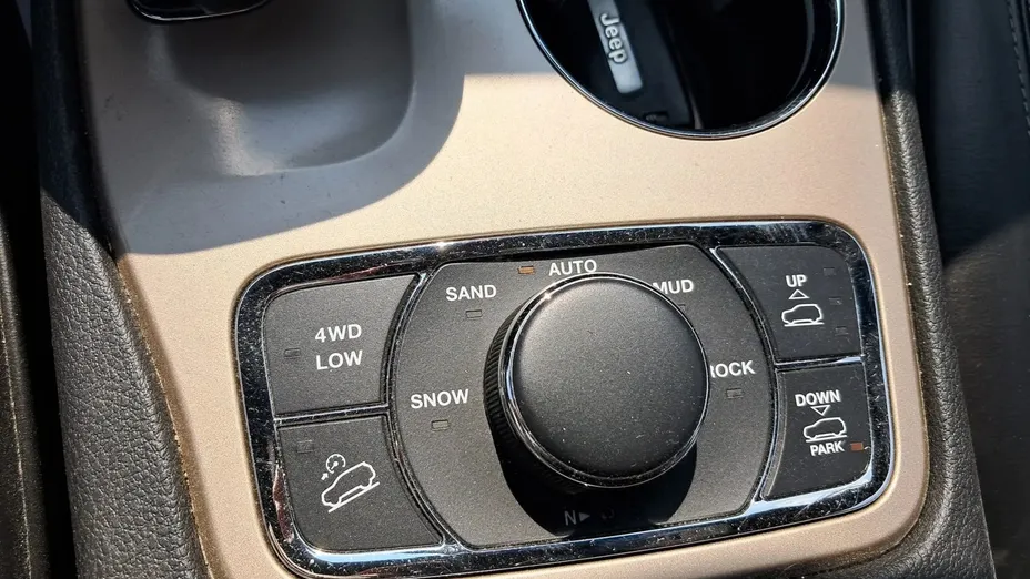 JEEP Grand Cherokee -