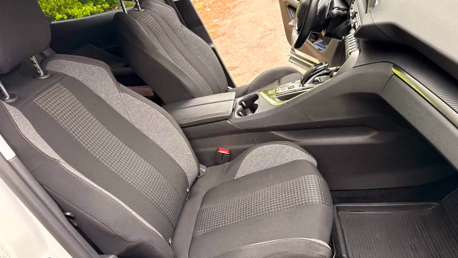 PEUGEOT 3008 3008 1.2 PureTech Active S&S EAT8
