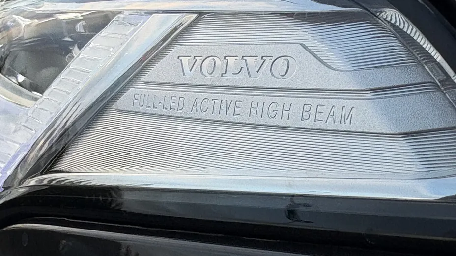 VOLVO XC90 XC90 T8 AWD Plug-In Hybrid Ultra Dark 7os aut
