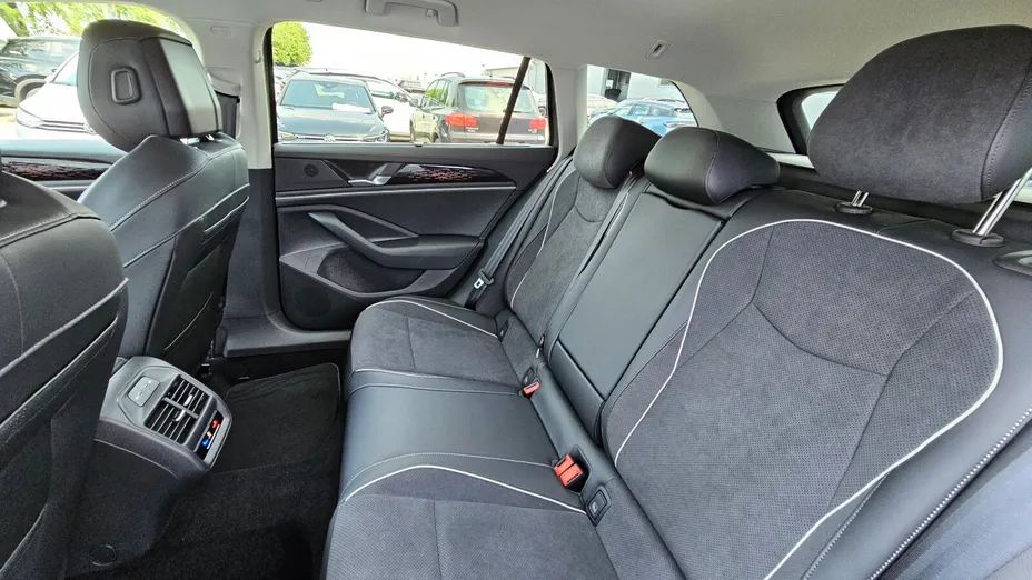 VOLKSWAGEN Passat Passat 1.5 TSI ACT mHEV Business Plus DSG Nowy