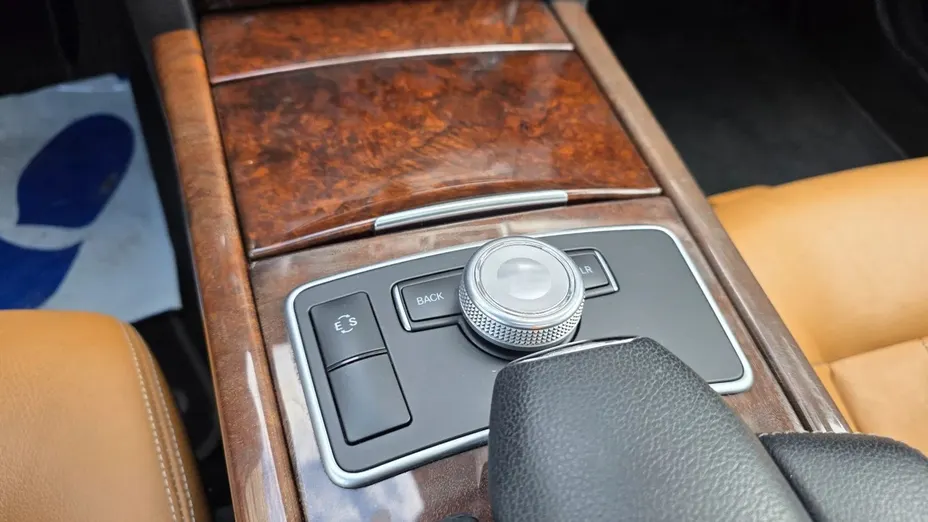 MERCEDES-BENZ E Klasa -