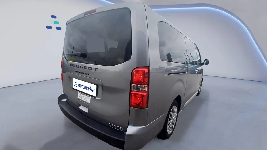 PEUGEOT Traveller Traveller 2.0 BlueHDi Long Business EAT8
