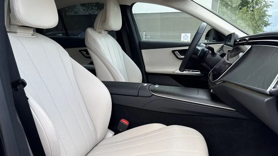 MERCEDES-BENZ E Klasa E 220 d mHEV 4-Matic Avantgarde 9G-Tronic