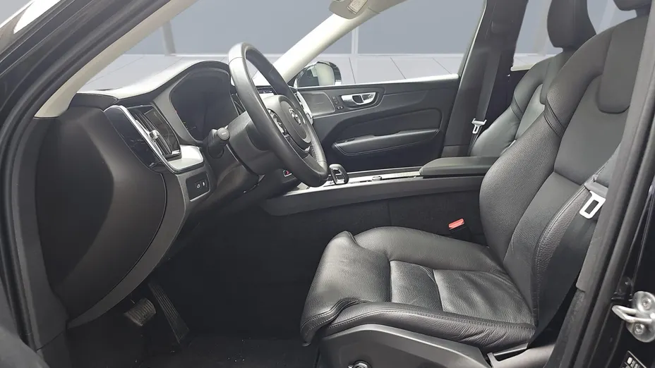 VOLVO XC60 XC60 T8 Plug-In Hybrid AWD Ultimate Dark aut