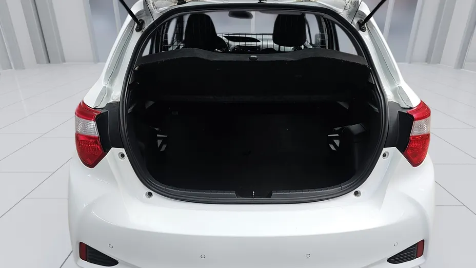 TOYOTA Yaris Yaris 1.5 Active