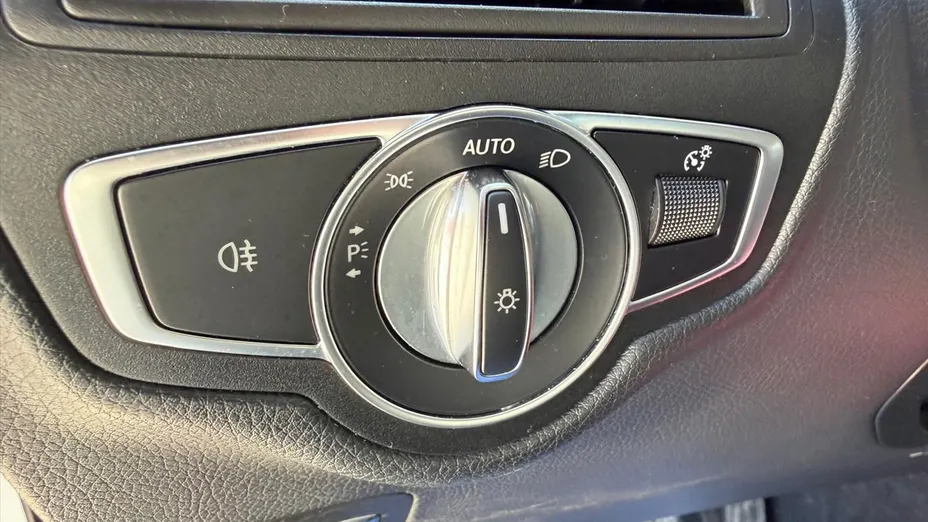 MERCEDES-BENZ GLC -