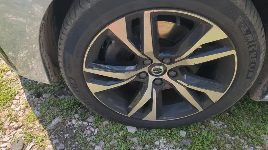 VOLVO V60 V60 B4 B Plus Dark aut