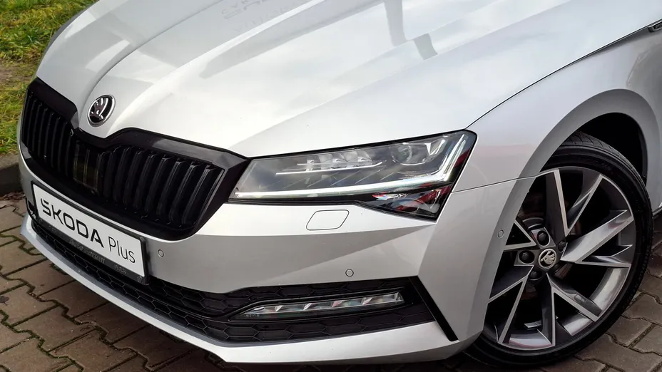 SKODA Superb Superb 2.0 TDI SCR Sportline DSG