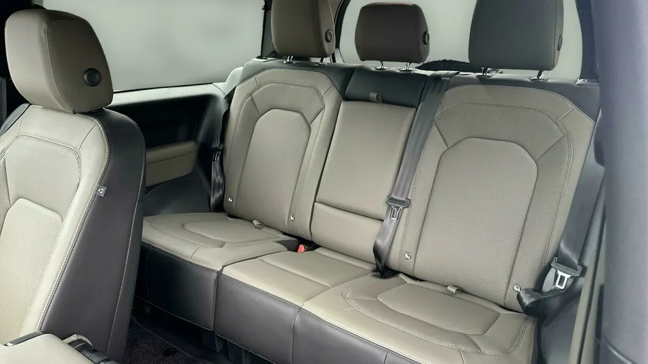 LAND ROVER Defender Defender 90 3.0 D250 mHEV X-Dynamic SE