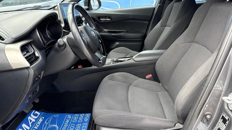 TOYOTA C-HR -