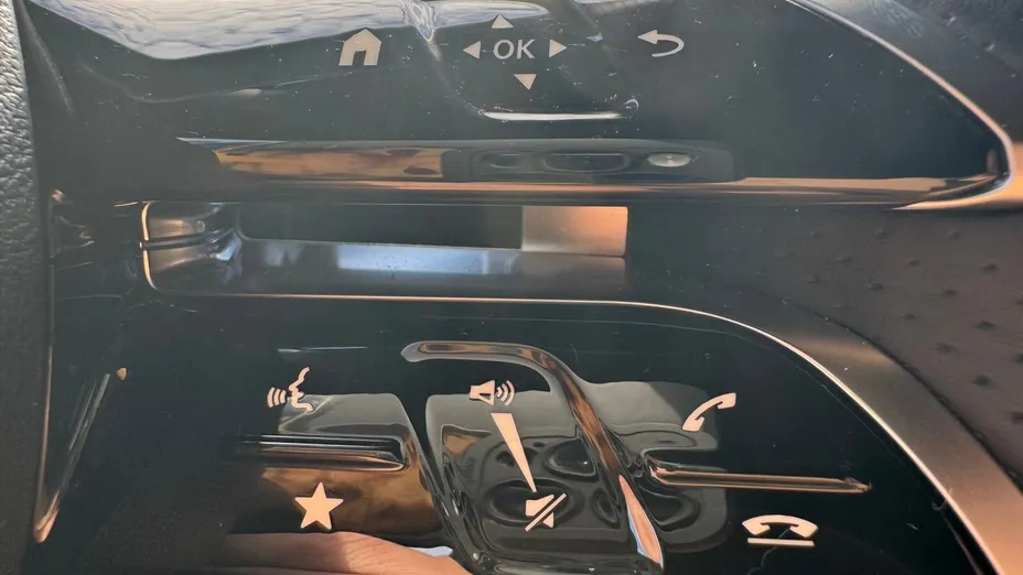 MERCEDES-BENZ GLB GLB 200 mHEV Progressive 7G-DCT