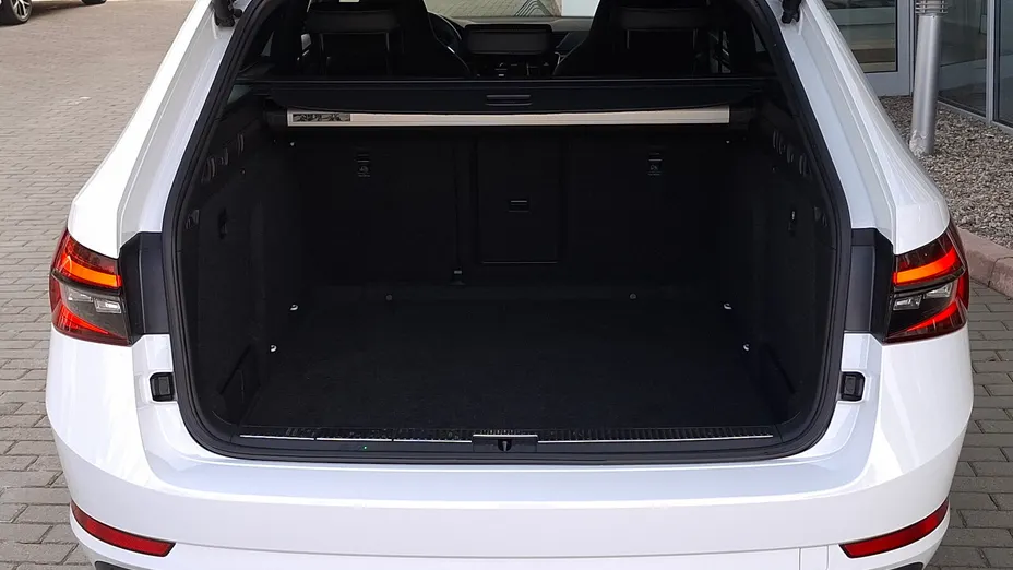 SKODA Superb Superb 2.0 TDI SCR Sportline DSG