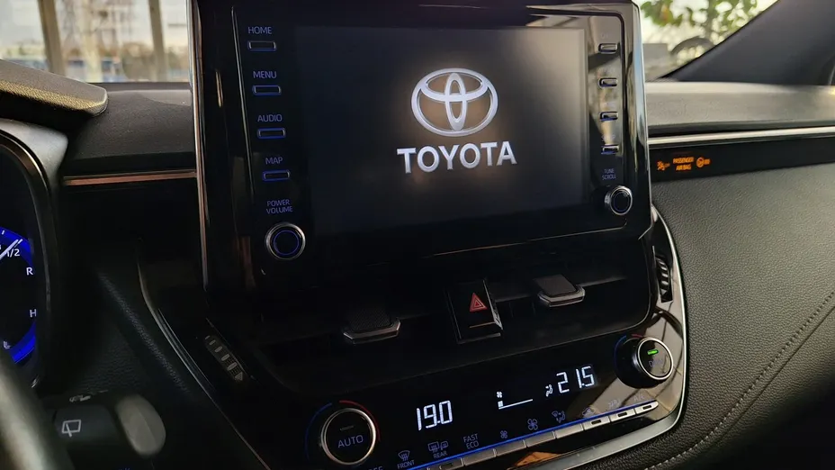 TOYOTA Corolla Corolla 2.0 Hybrid Comfort