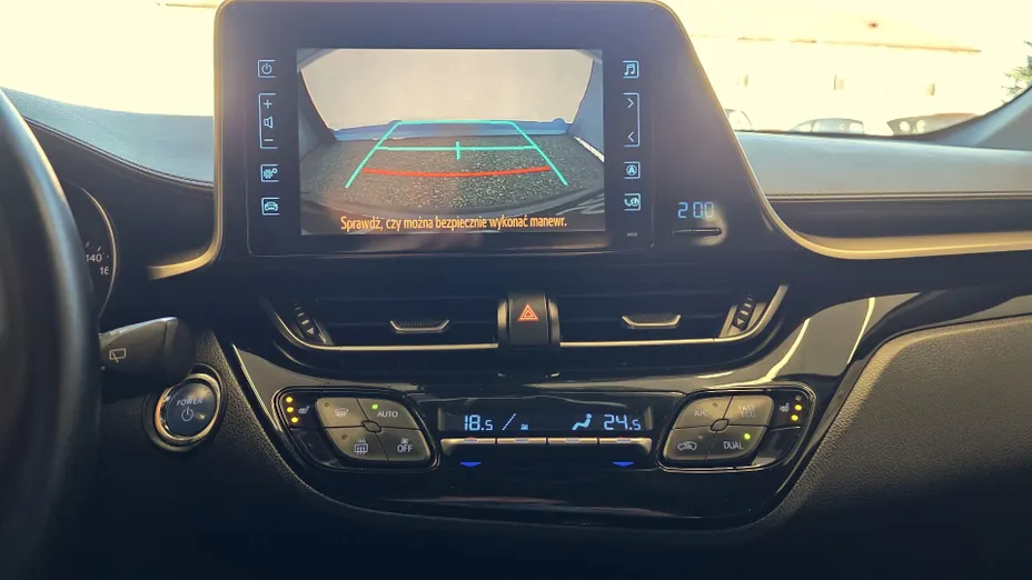 TOYOTA C-HR -