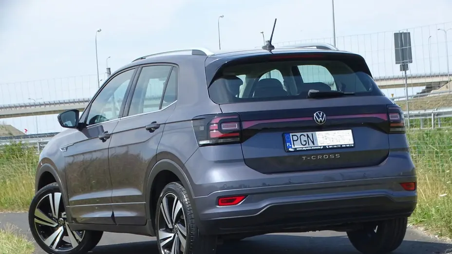 VOLKSWAGEN T-Cross -
