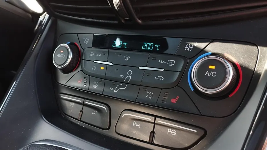 FORD Kuga Kuga 2.0 TDCi AWD ST-Line Black