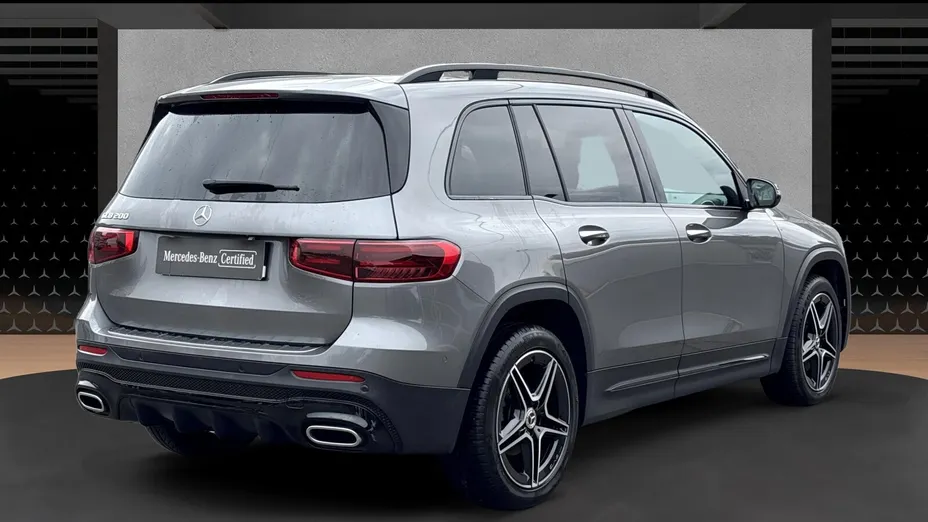 MERCEDES-BENZ GLB GLB 200 mHEV AMG Line 7G-DCT