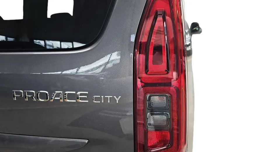 TOYOTA Proace City Verso Proace City Verso Long 1.5 D-4D Business