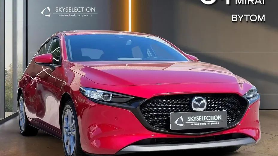 MAZDA 3 -