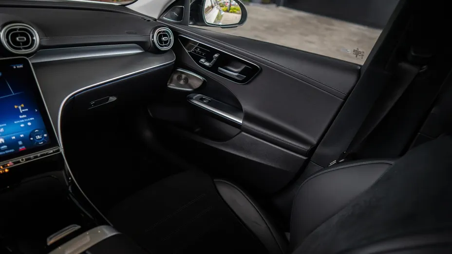 MERCEDES-BENZ C Klasa C 200 mHEV 4-Matic AMG