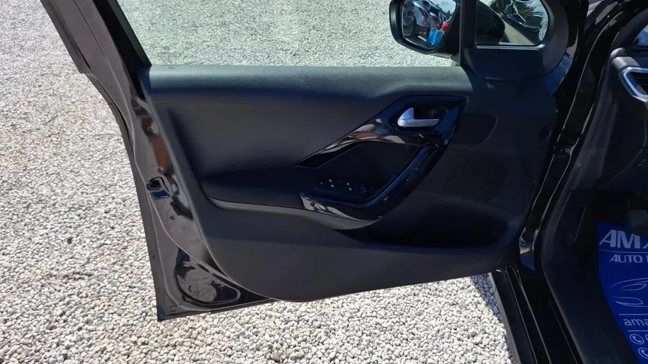 PEUGEOT 2008 -