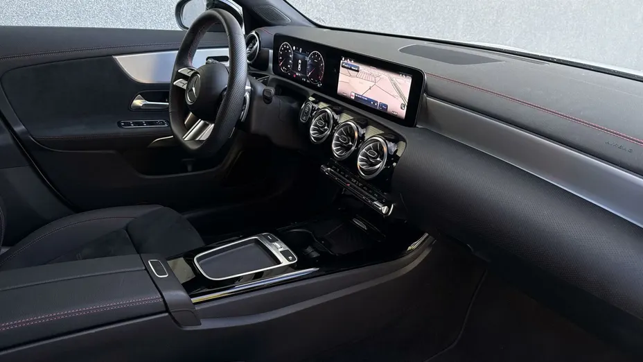 MERCEDES-BENZ CLA CLA 200 mHEV AMG Line 7G-DCT