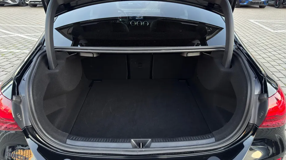 MERCEDES-BENZ A Klasa A 200 7G-DCT