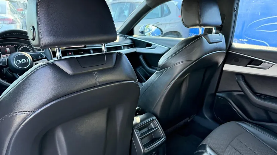 AUDI A4 -