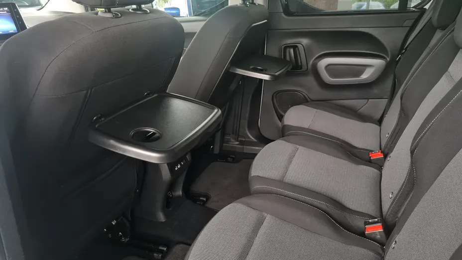TOYOTA Proace City Verso Proace City Verso Long 1.2 D-4T Family Aut.