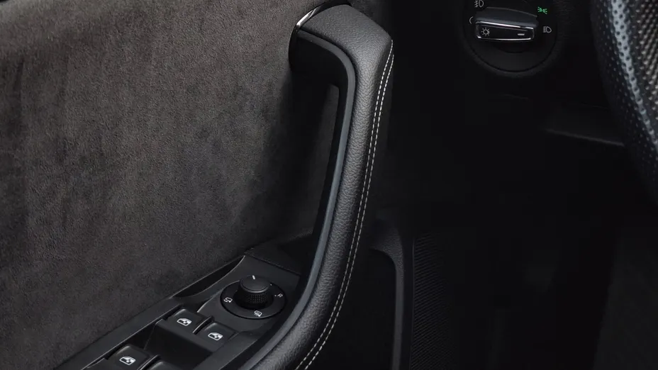 SKODA Superb Superb 2.0 TDI SCR Sportline DSG