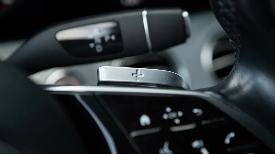 MERCEDES-BENZ E Klasa E 220 d 4-Matic AMG