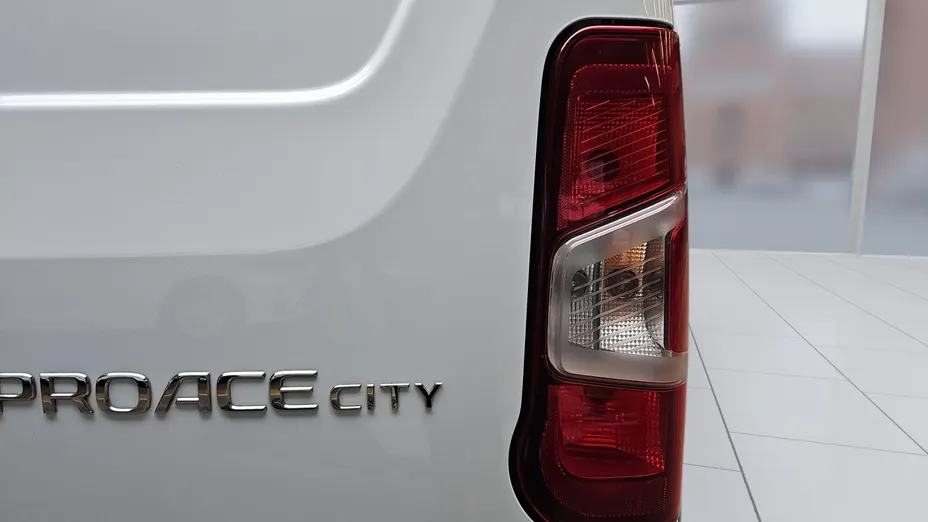 TOYOTA Proace City Proace City 1.5 D-4D Standard 2,0t Active