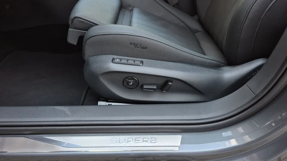 SKODA Superb Superb 2.0 TSI L&K DSG Nowy